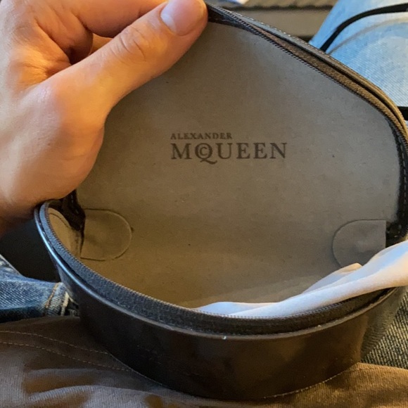Women Alexander McQueen Sunglasses - Picture 4 of 4